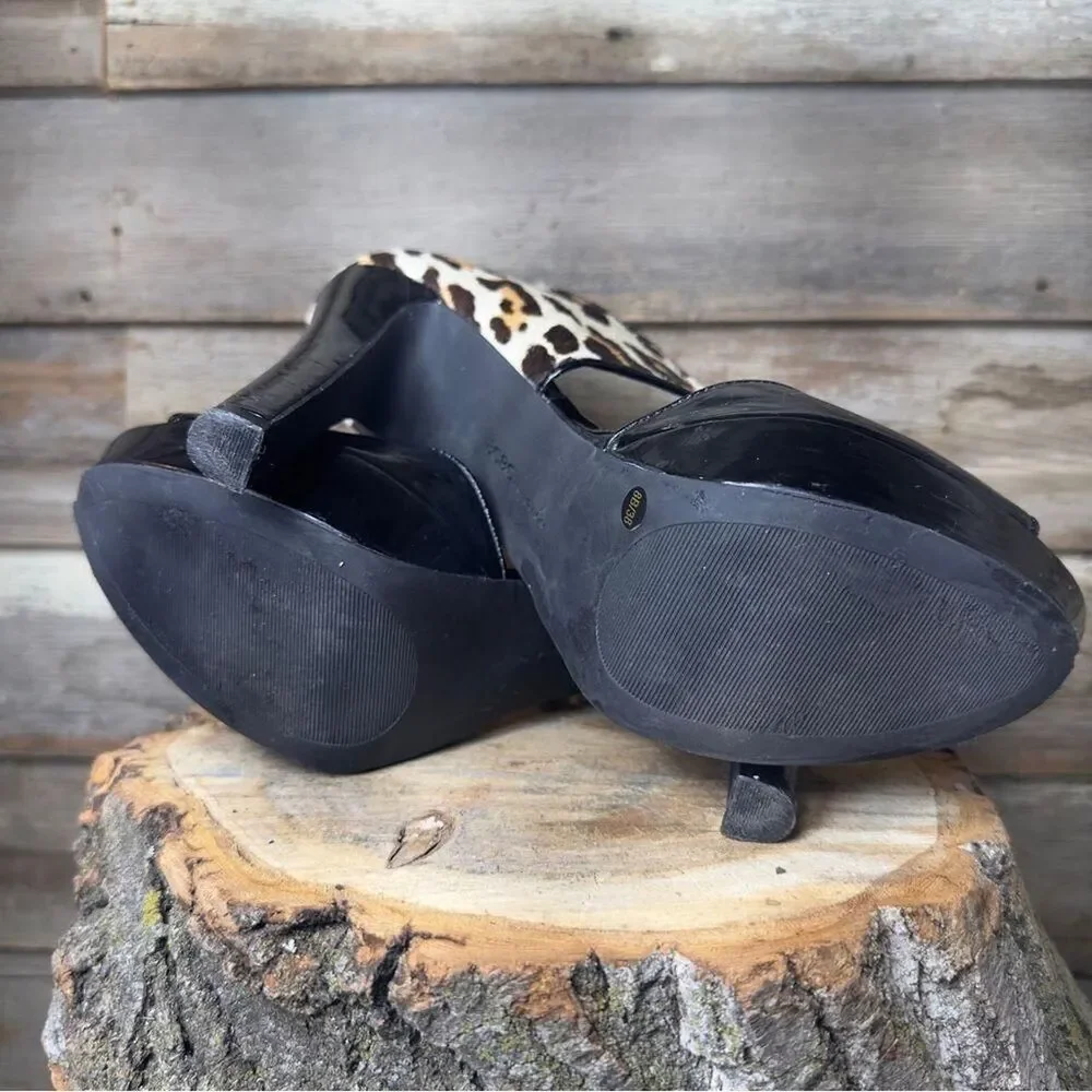 BCBGeneration Black and Cheetah Patent Leather Platform Strappy Pumps sz 8